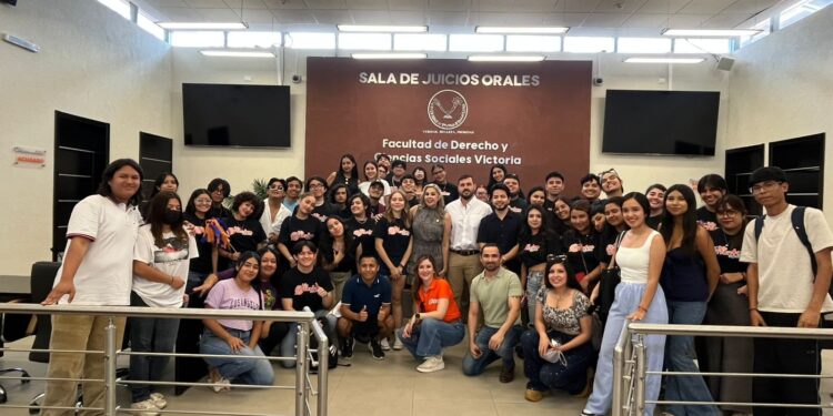 Arranca con fuerza “Yo Comunico Digital 9.0” en la FDCSV de la UAT