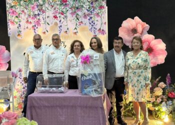 Realiza SUTUAT festejo por el Día de la Madre