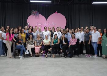 La FDCVS Celebra a las Madres Trabajadoras con un Emotivo Convivio