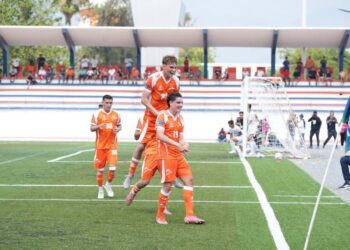 Correcaminos de la UAT toma ventaja en la final