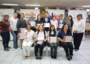 Atrévete a investigar: voces del Concurso de Carteles 2025 en la FDCSV de la UAT