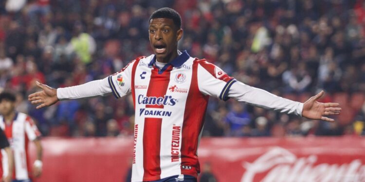 Atlético de San Luis se salva ante Xolos en el último minuto