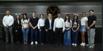 Envía UAT segunda generación de alumnos al programa intercultural de Disney