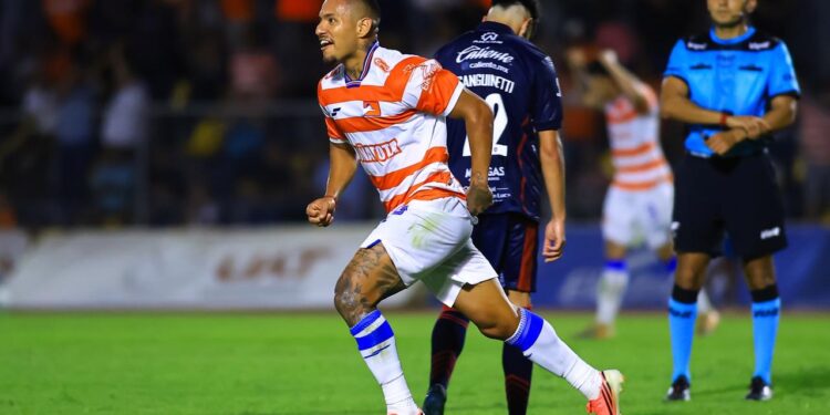 Corre de la UAT fue letal frente al campeón: ¡lo venció 3-1!