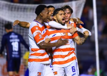 Corre de la UAT fue letal frente al campeón: ¡lo venció 3-1!