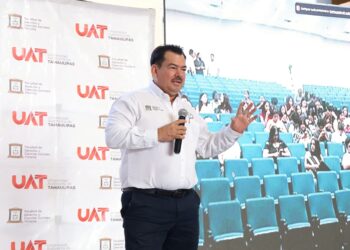 “La Universidad es transformadora de vidas y creadora de nuevos destinos”: Edy Izaguirre