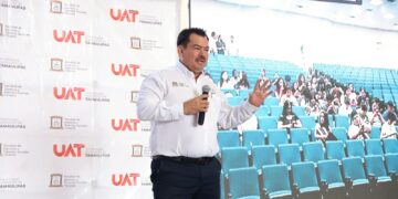 “La Universidad es transformadora de vidas y creadora de nuevos destinos”: Edy Izaguirre